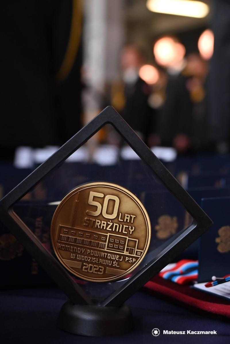 Zdjęcie w galerii na portalu naszwodzislaw.com: Obchody Narodowego Święta Niepodległości połączone z 70 rocznicą zawodowego pożarnictwa na ziemi wodzisławskiej wiadomości z regionu