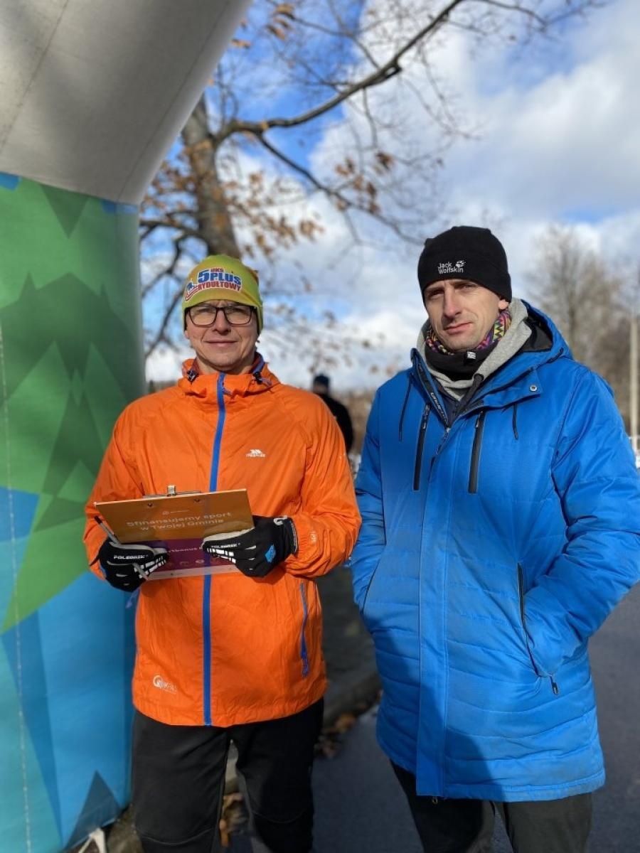 Zdjęcie w galerii na portalu naszwodzislaw.com: W mrozie i błocie. Rowerowe zmagania podczas CYCLOCROSS 2023 [FOTO] wiadomości z regionu