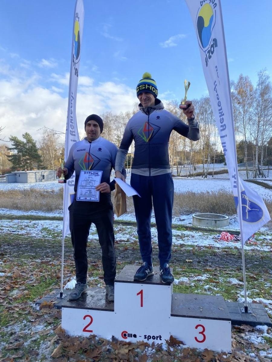 Zdjęcie w galerii na portalu naszwodzislaw.com: W mrozie i błocie. Rowerowe zmagania podczas CYCLOCROSS 2023 [FOTO] wiadomości z regionu