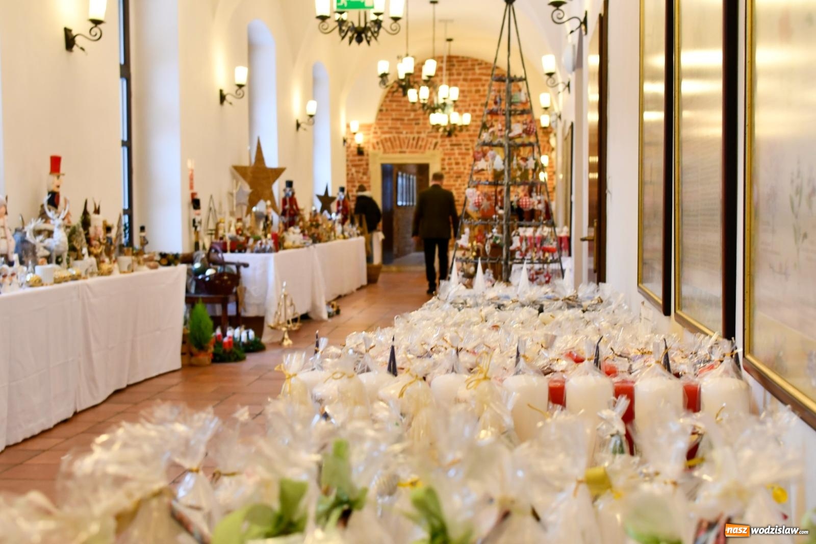 Zdjęcie w galerii na portalu naszwodzislaw.com: W Rudach ruszył największy jarmark w regionie wiadomości z regionu