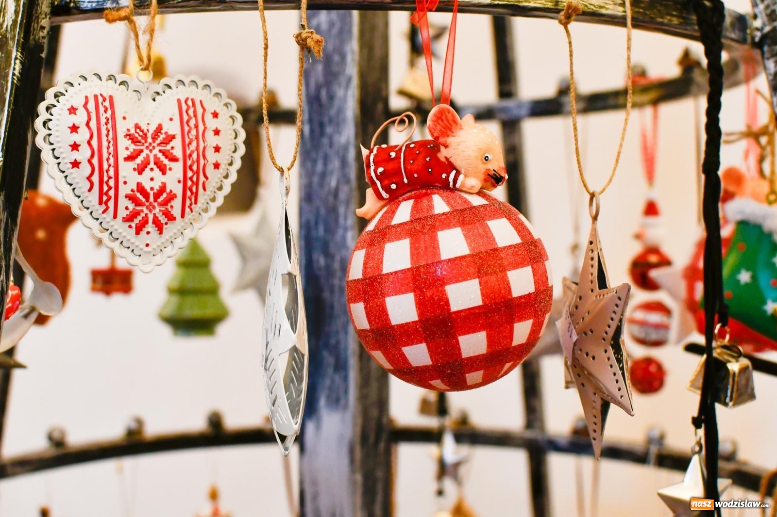 Zdjęcie w galerii na portalu naszwodzislaw.com: W Rudach ruszył największy jarmark w regionie wiadomości z regionu