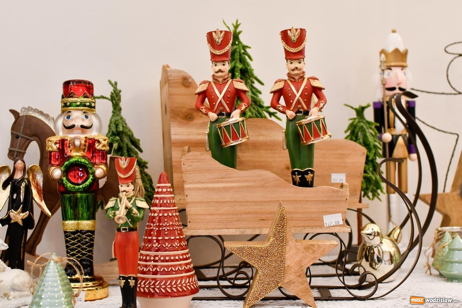 Zdjęcie w galerii na portalu naszwodzislaw.com: W Rudach ruszył największy jarmark w regionie wiadomości z regionu