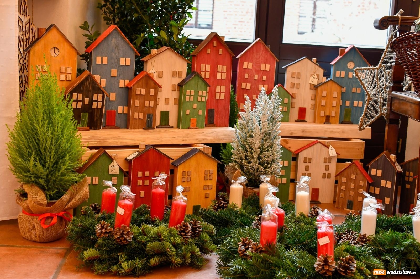 Zdjęcie w galerii na portalu naszwodzislaw.com: W Rudach ruszył największy jarmark w regionie wiadomości z regionu