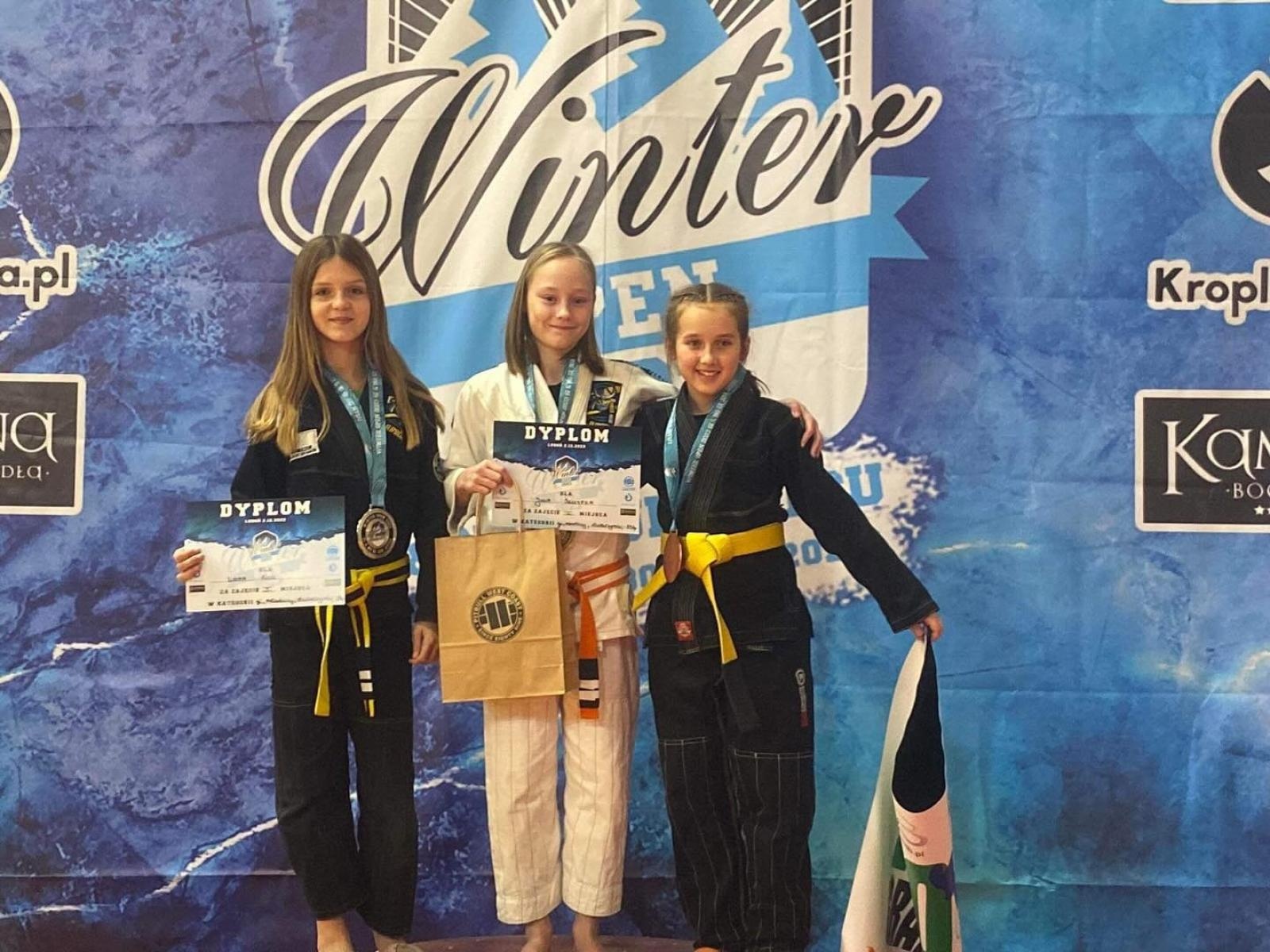 Zdjęcie w galerii na portalu naszwodzislaw.com: Winter Open 2023 w Poznaniu. Medale zawodniczek Akademii Top Team wiadomości z regionu