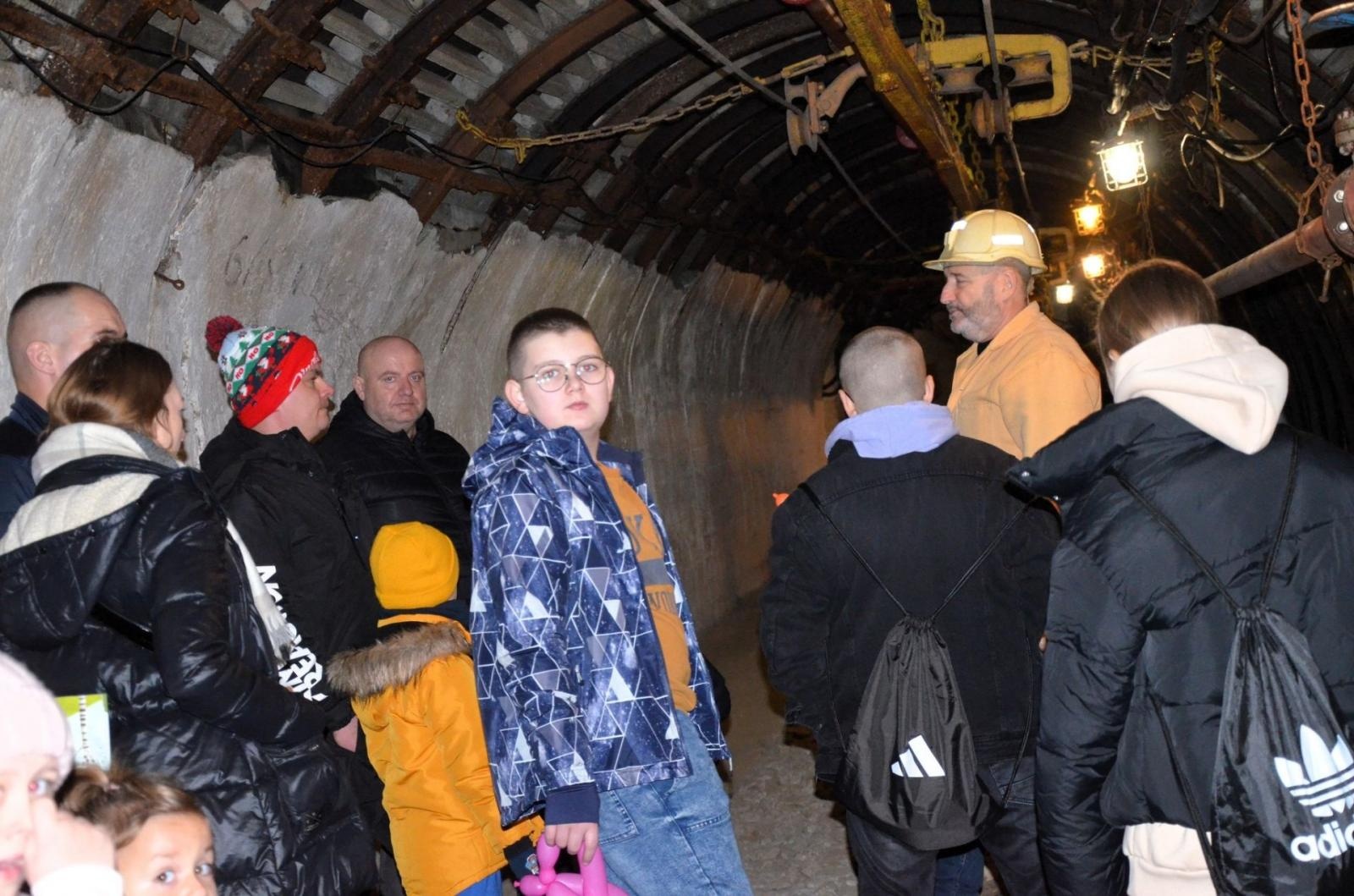 Zdjęcie w galerii na portalu naszwodzislaw.com: Za nami barbórkowe zwiedzanie sztolni [FOTO] wiadomości z regionu