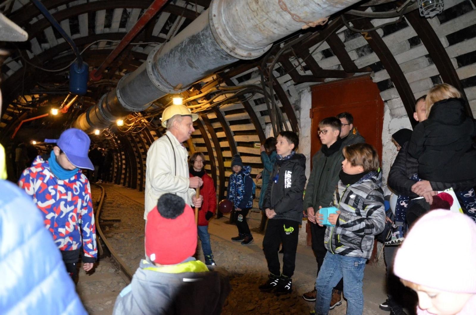 Zdjęcie w galerii na portalu naszwodzislaw.com: Za nami barbórkowe zwiedzanie sztolni [FOTO] wiadomości z regionu