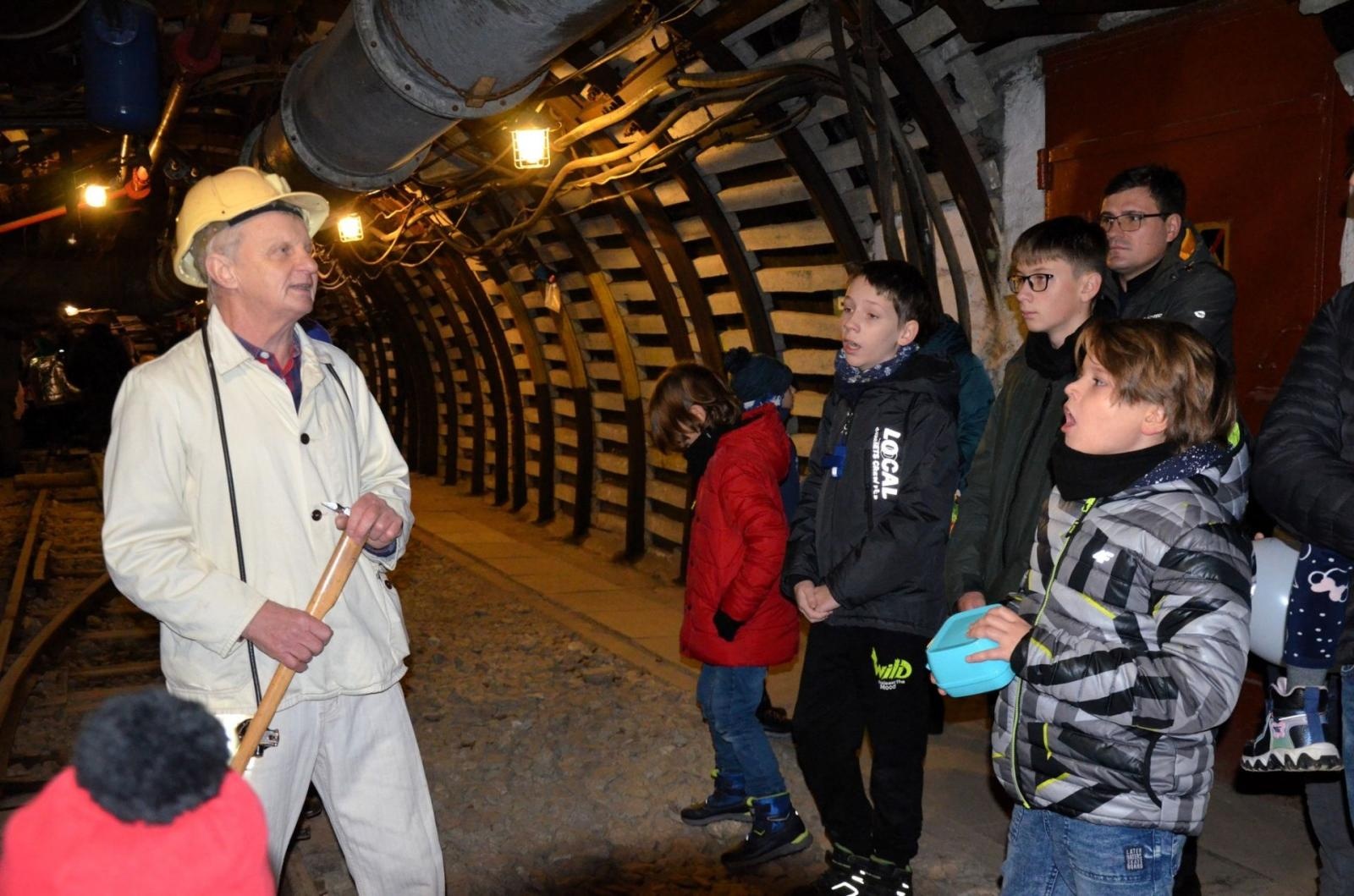 Zdjęcie w galerii na portalu naszwodzislaw.com: Za nami barbórkowe zwiedzanie sztolni [FOTO] wiadomości z regionu
