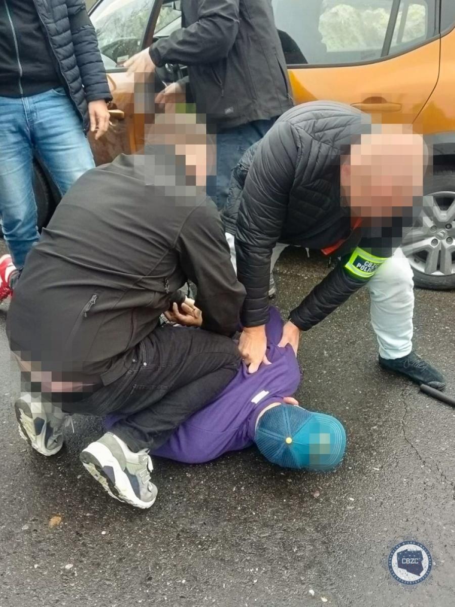 Zdjęcie w galerii na portalu naszwodzislaw.com: Śląska policja rozbiła gang oszustów. Pobierali zaliczki i słuch po nich ginął wiadomości z regionu