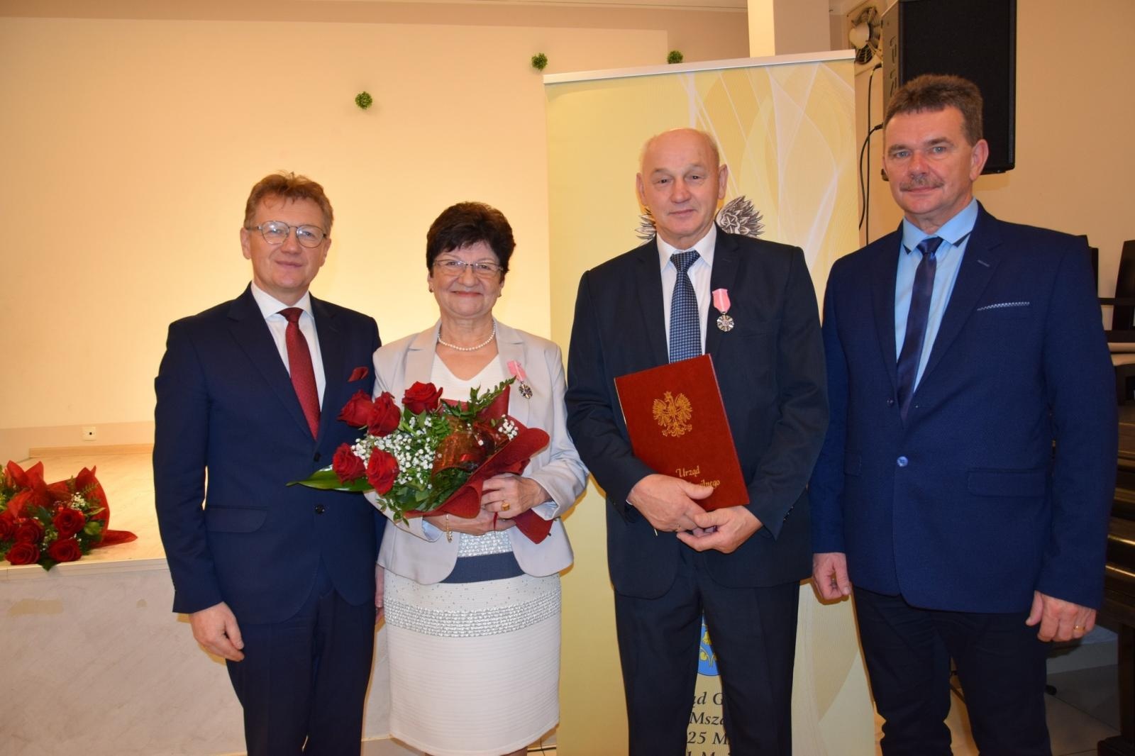 Zdjęcie w galerii na portalu naszwodzislaw.com: Małżeńskie jubileusze w Gminie Mszana [FOTO] wiadomości z regionu