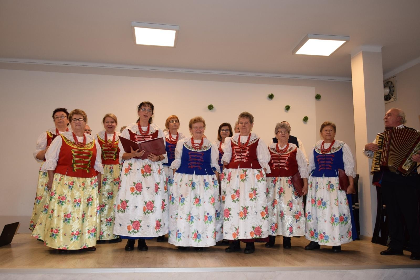 Zdjęcie w galerii na portalu naszwodzislaw.com: Małżeńskie jubileusze w Gminie Mszana [FOTO] wiadomości z regionu