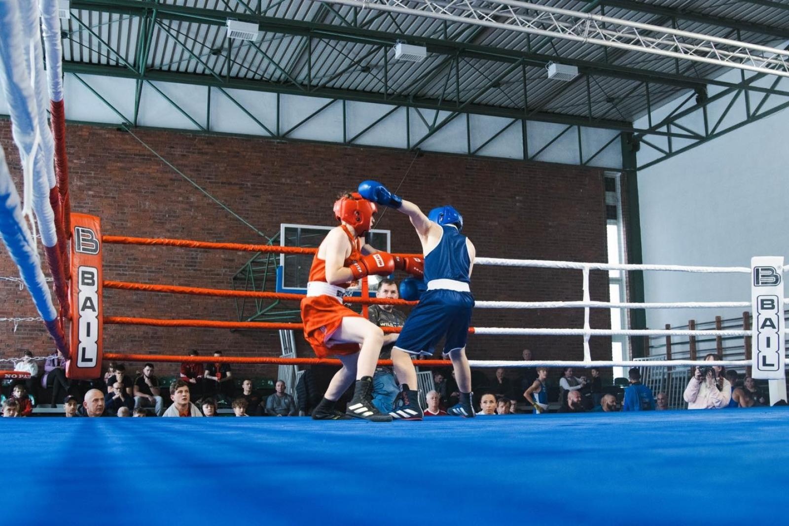 Zdjęcie w galerii na portalu naszwodzislaw.com: Zacięte walki podczas Boxing Day [FOTO] wiadomości z regionu
