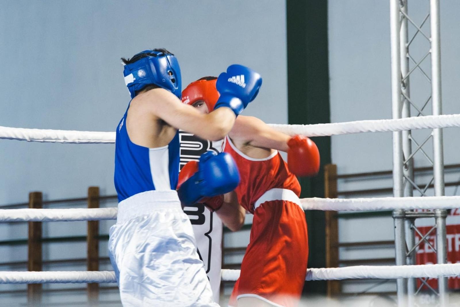 Zdjęcie w galerii na portalu naszwodzislaw.com: Zacięte walki podczas Boxing Day [FOTO] wiadomości z regionu