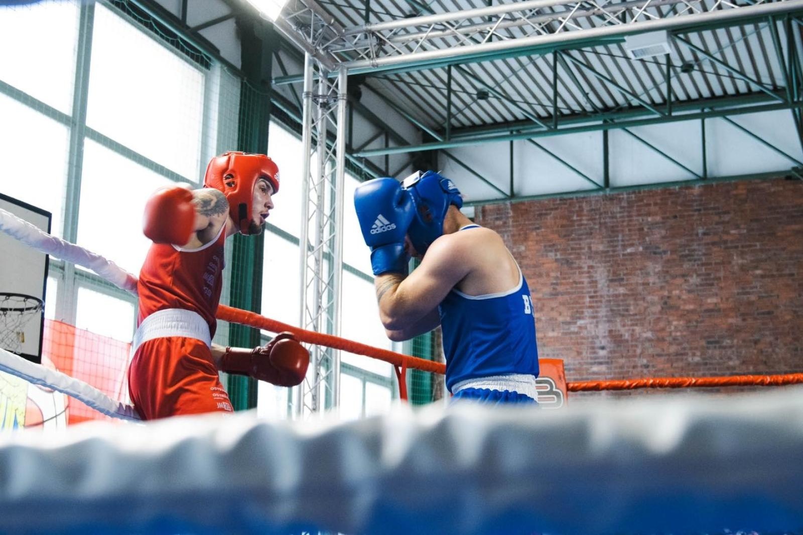 Zdjęcie w galerii na portalu naszwodzislaw.com: Zacięte walki podczas Boxing Day [FOTO] wiadomości z regionu