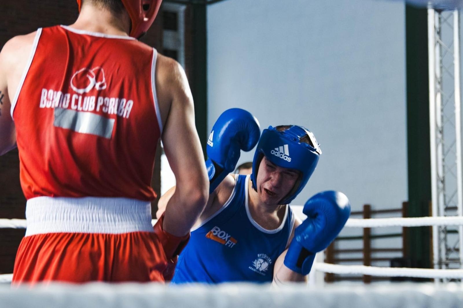 Zdjęcie w galerii na portalu naszwodzislaw.com: Zacięte walki podczas Boxing Day [FOTO] wiadomości z regionu