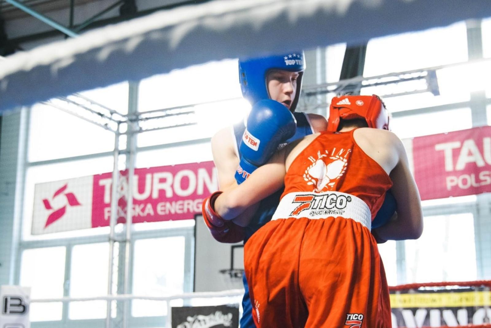 Zdjęcie w galerii na portalu naszwodzislaw.com: Zacięte walki podczas Boxing Day [FOTO] wiadomości z regionu