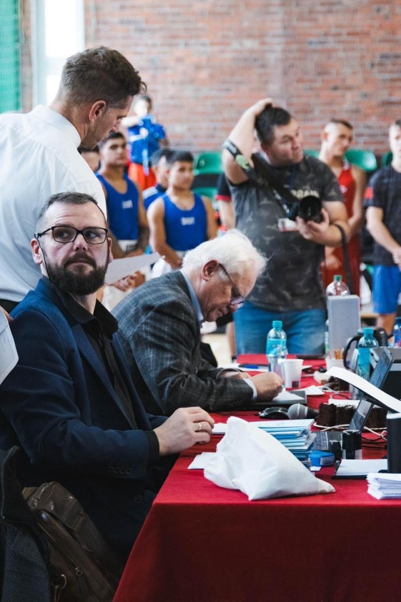 Zdjęcie w galerii na portalu naszwodzislaw.com: Zacięte walki podczas Boxing Day [FOTO] wiadomości z regionu