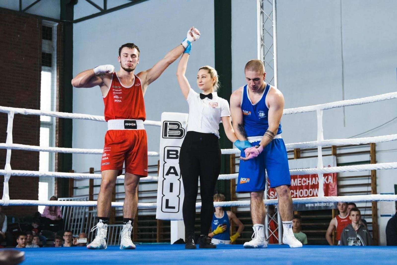 Zdjęcie w galerii na portalu naszwodzislaw.com: Zacięte walki podczas Boxing Day [FOTO] wiadomości z regionu