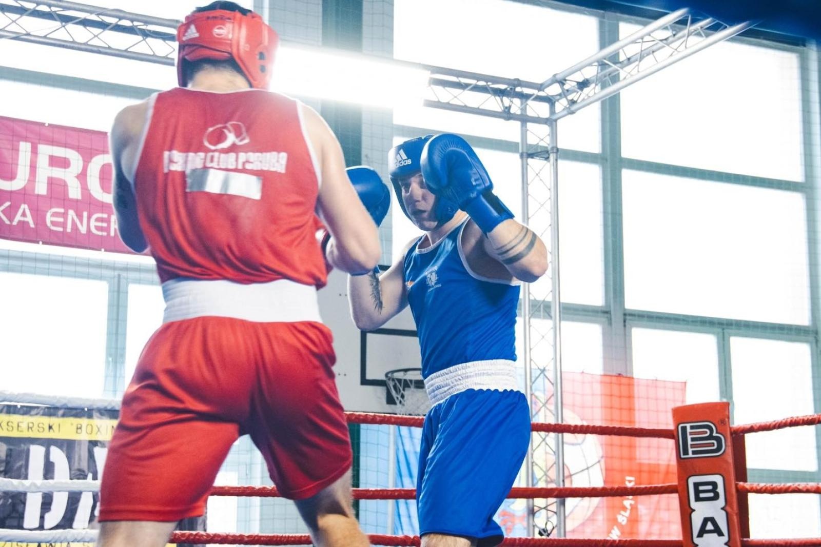 Zdjęcie w galerii na portalu naszwodzislaw.com: Zacięte walki podczas Boxing Day [FOTO] wiadomości z regionu