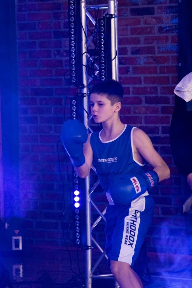 Zdjęcie w galerii na portalu naszwodzislaw.com: Zacięte walki podczas Boxing Day [FOTO] wiadomości z regionu