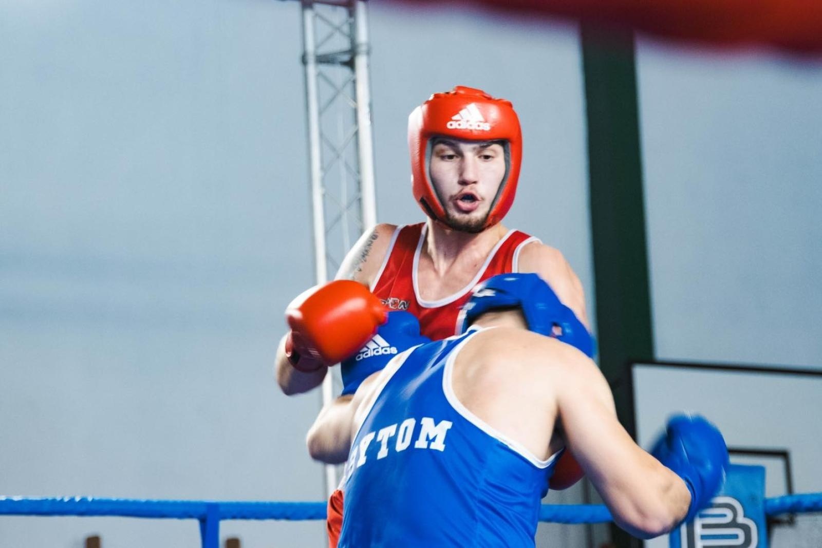 Zdjęcie w galerii na portalu naszwodzislaw.com: Zacięte walki podczas Boxing Day [FOTO] wiadomości z regionu