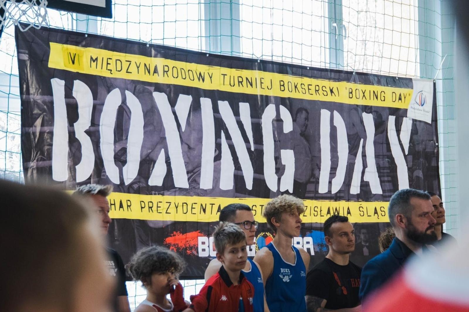 Zdjęcie w galerii na portalu naszwodzislaw.com: Zacięte walki podczas Boxing Day [FOTO] wiadomości z regionu