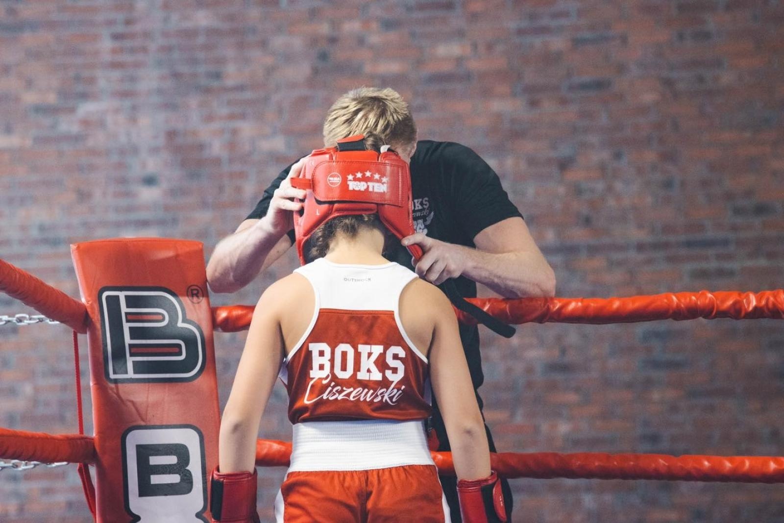 Zdjęcie w galerii na portalu naszwodzislaw.com: Zacięte walki podczas Boxing Day [FOTO] wiadomości z regionu