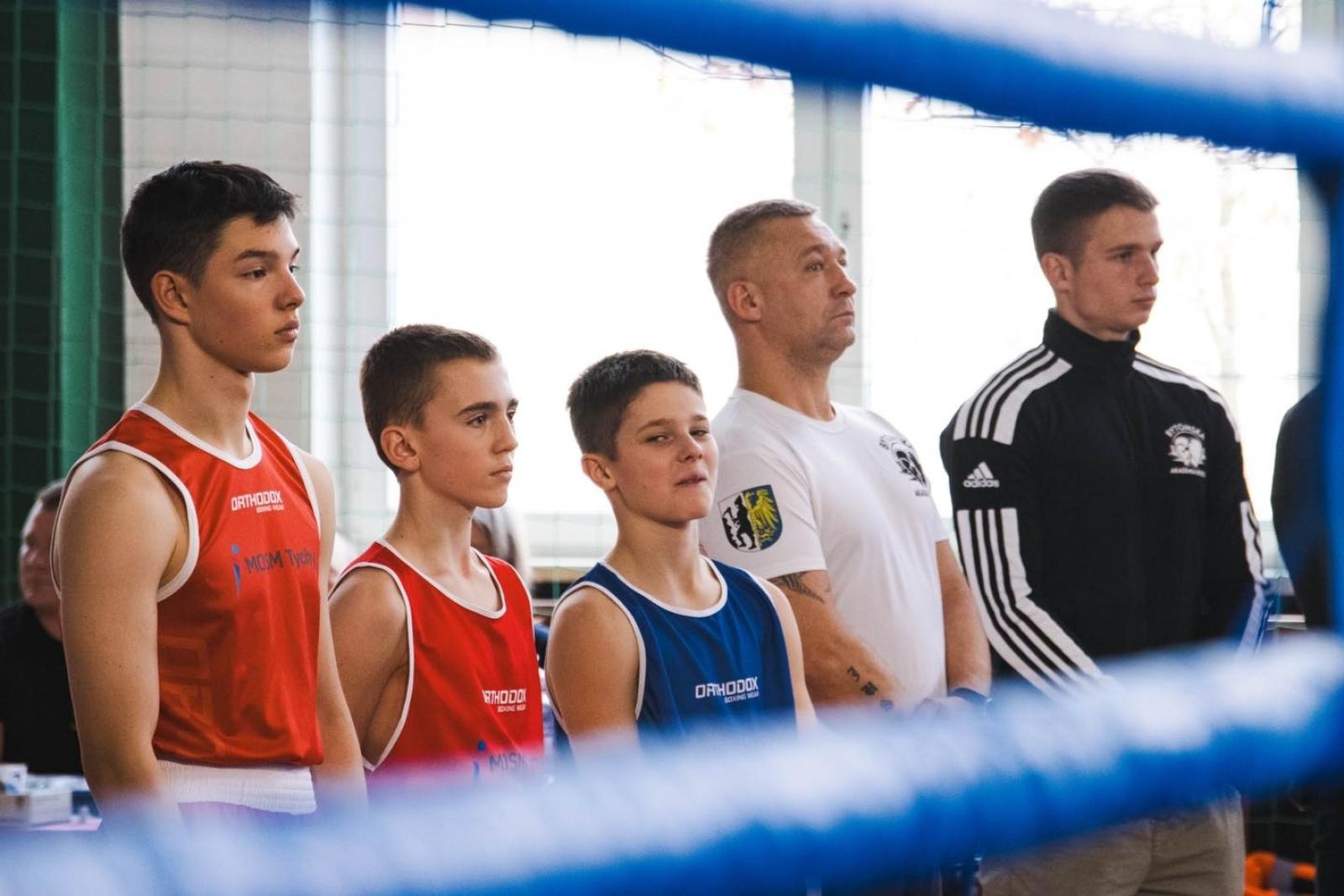 Zdjęcie w galerii na portalu naszwodzislaw.com: Zacięte walki podczas Boxing Day [FOTO] wiadomości z regionu