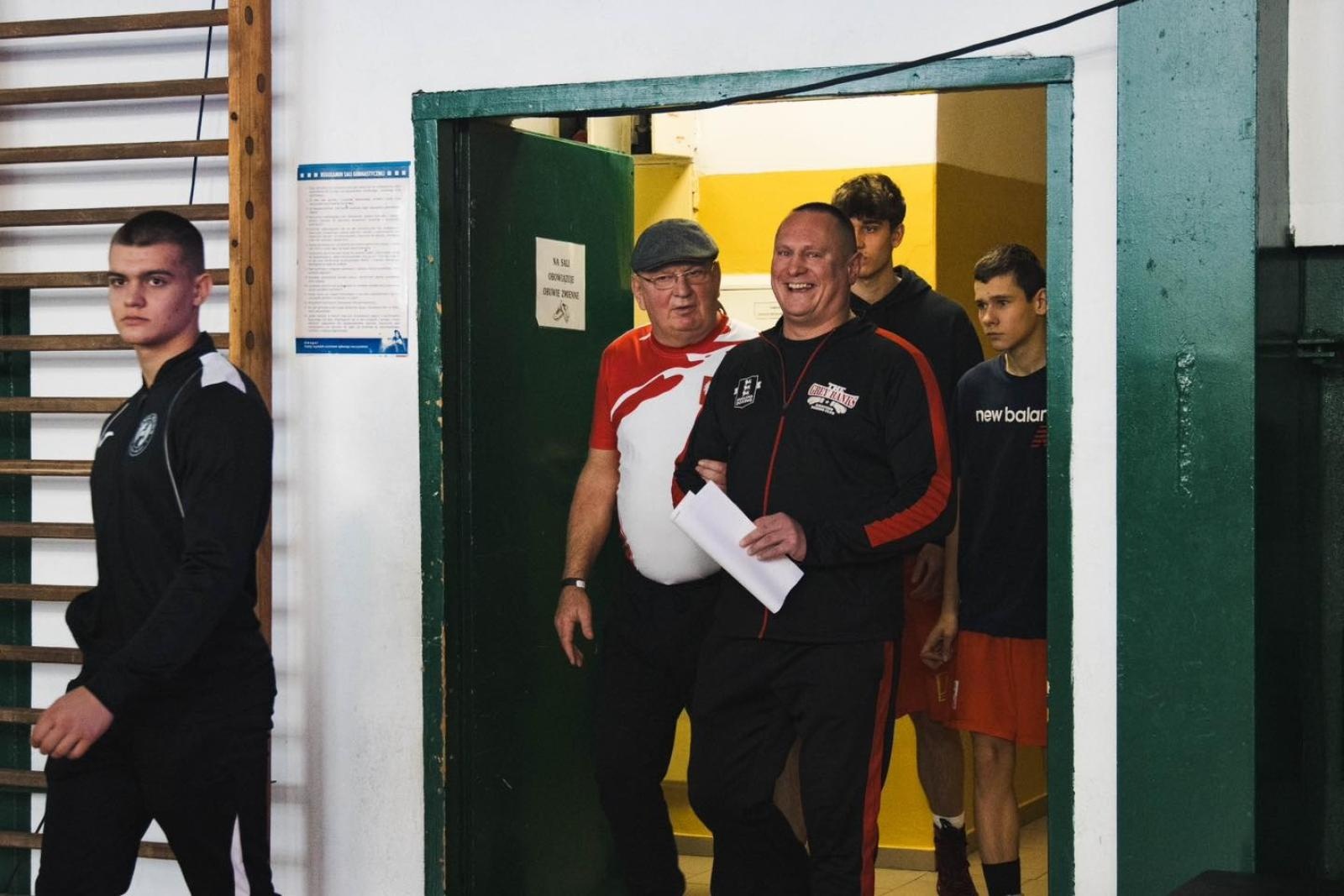 Zdjęcie w galerii na portalu naszwodzislaw.com: Zacięte walki podczas Boxing Day [FOTO] wiadomości z regionu