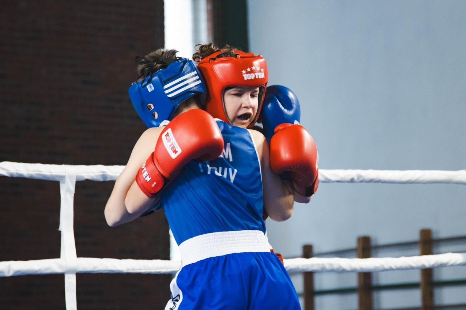 Zdjęcie w galerii na portalu naszwodzislaw.com: Zacięte walki podczas Boxing Day [FOTO] wiadomości z regionu