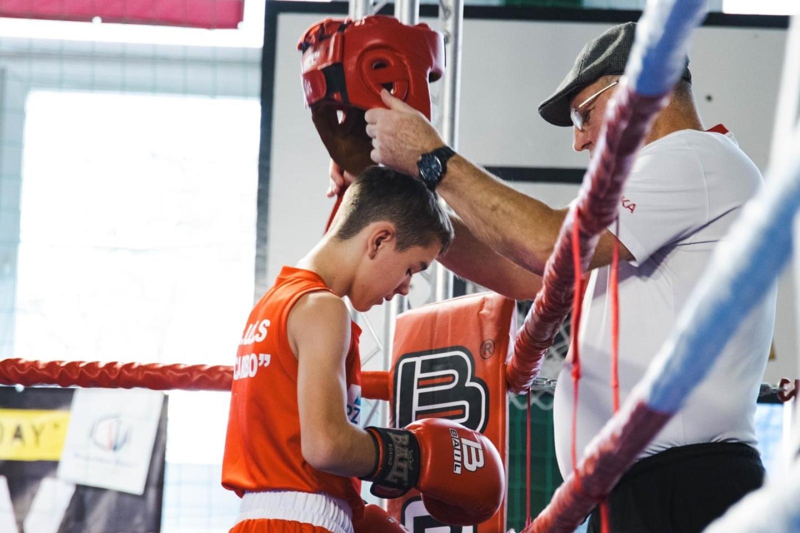 Zdjęcie w galerii na portalu naszwodzislaw.com: Zacięte walki podczas Boxing Day [FOTO] wiadomości z regionu