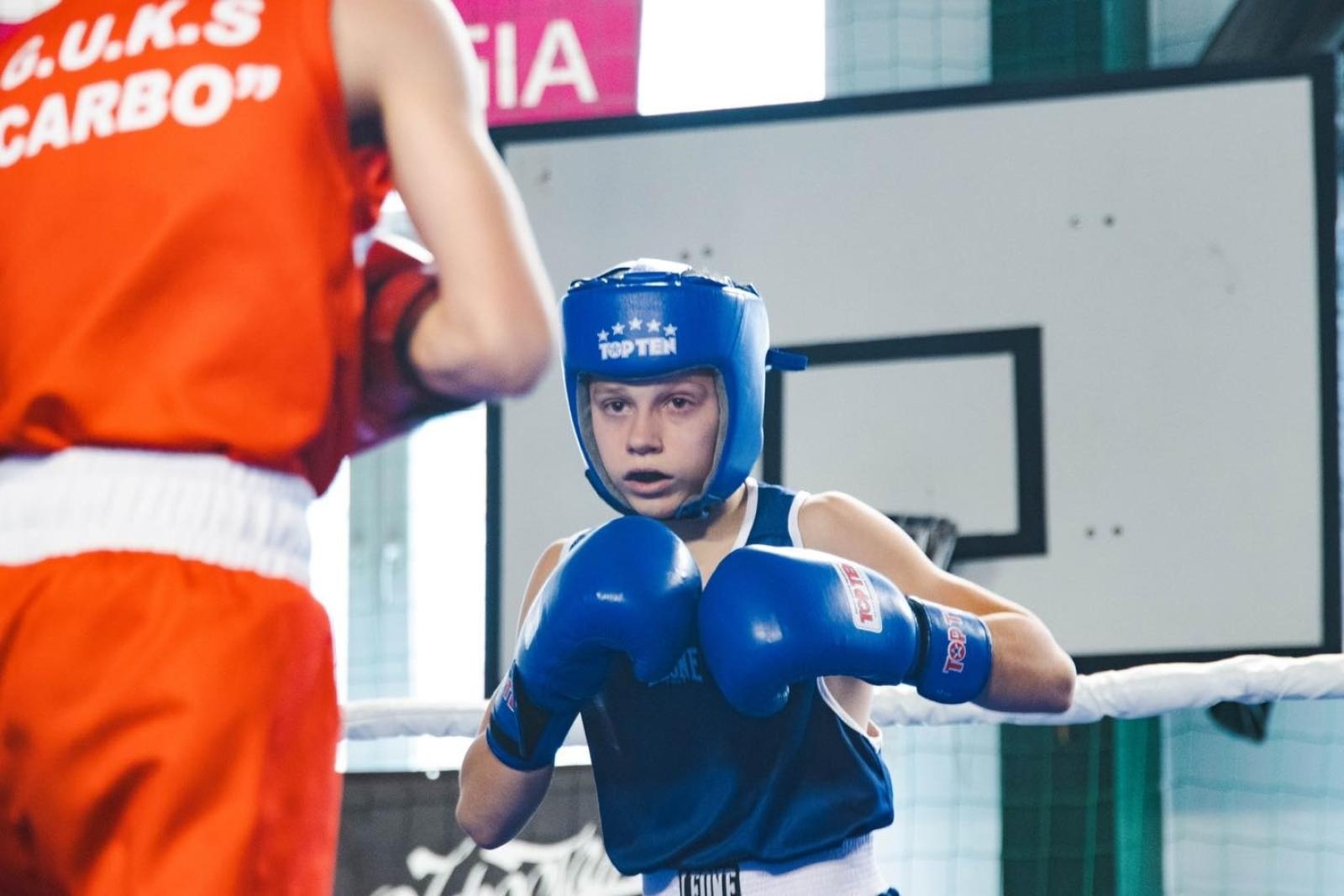 Zdjęcie w galerii na portalu naszwodzislaw.com: Zacięte walki podczas Boxing Day [FOTO] wiadomości z regionu
