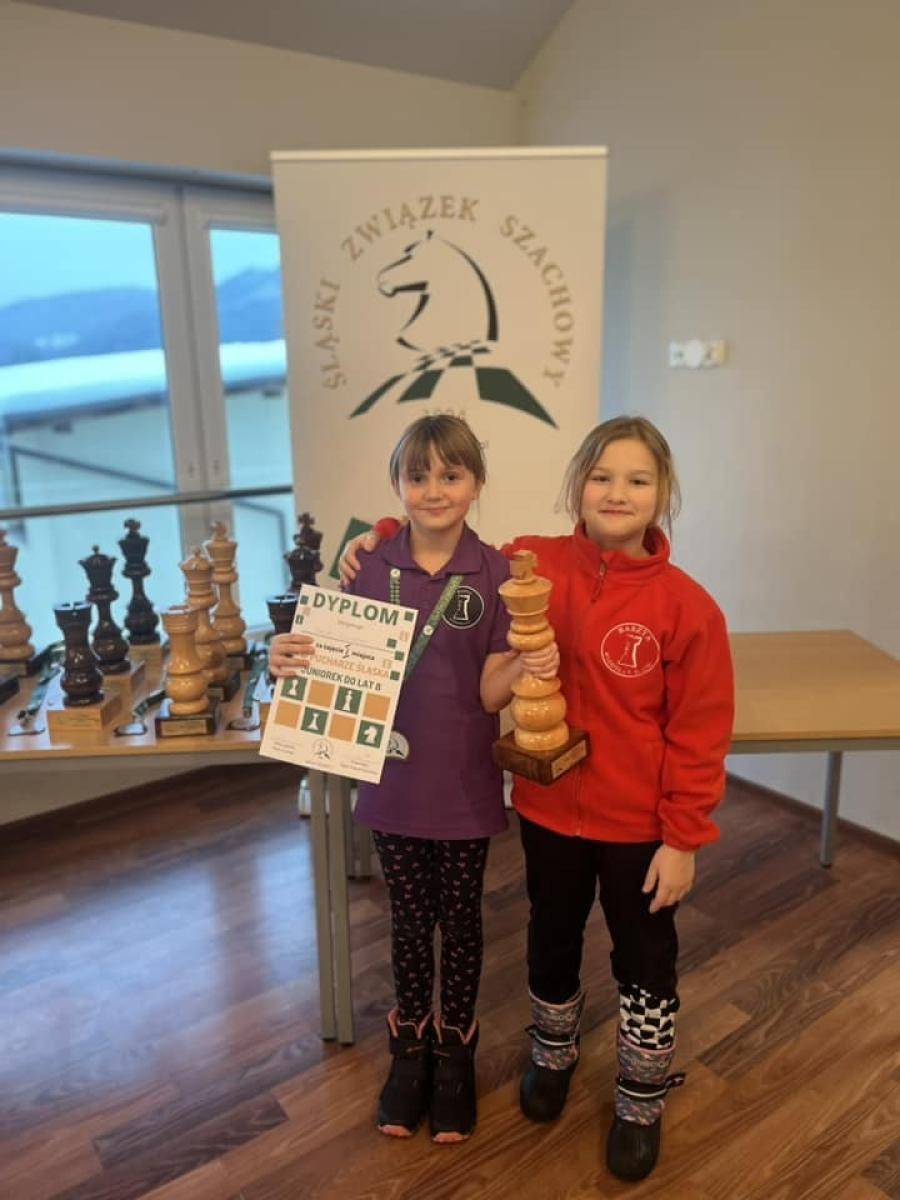 Zdjęcie w galerii na portalu naszwodzislaw.com: Udany weekend szachistów UKS Baszta wiadomości z regionu