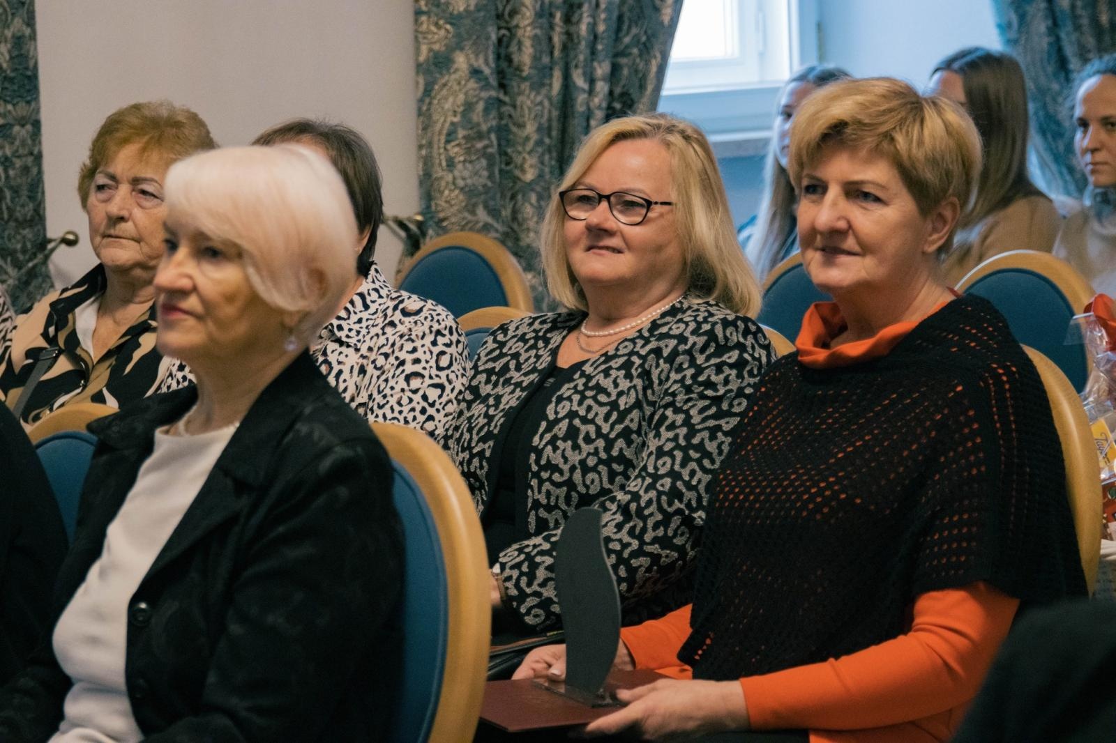 Zdjęcie w galerii na portalu naszwodzislaw.com: Wolontariusze ziemi wodzisławskiej docenieni [FOTO] wiadomości z regionu