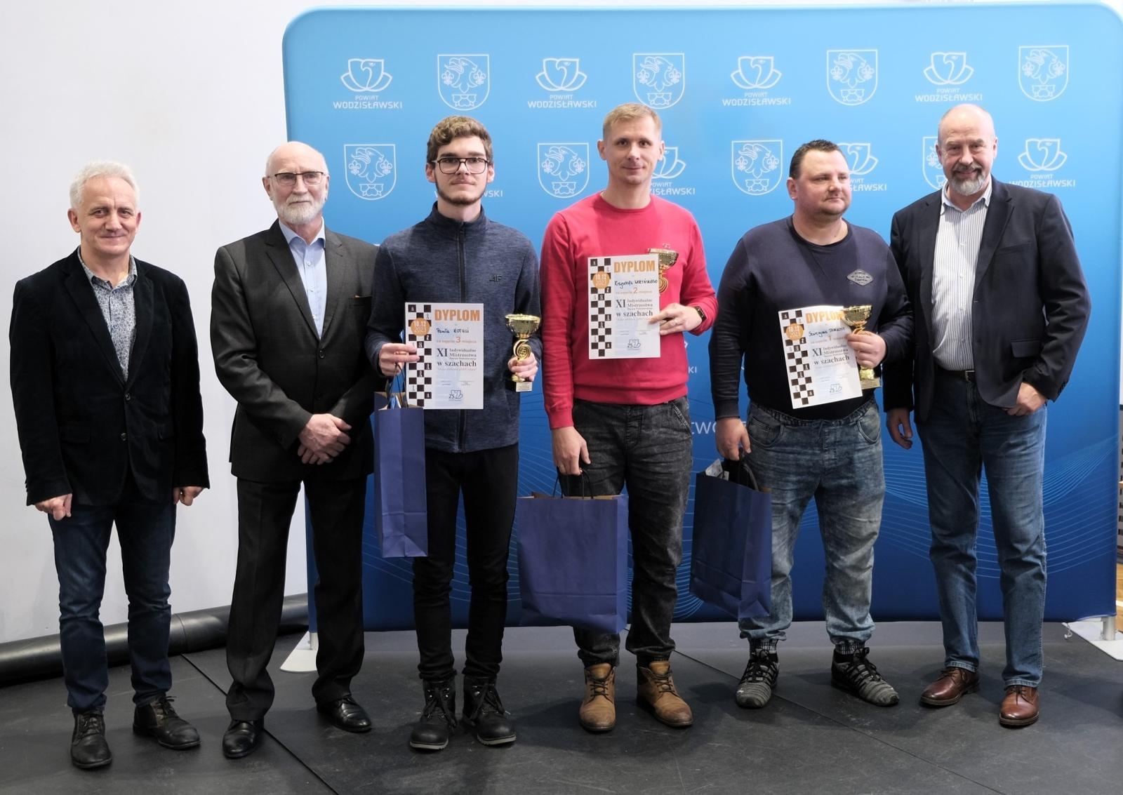 Zdjęcie w galerii na portalu naszwodzislaw.com: Indywidualne Mistrzostwa Powiatu Wodzisławskiego w szachach za nami wiadomości z regionu