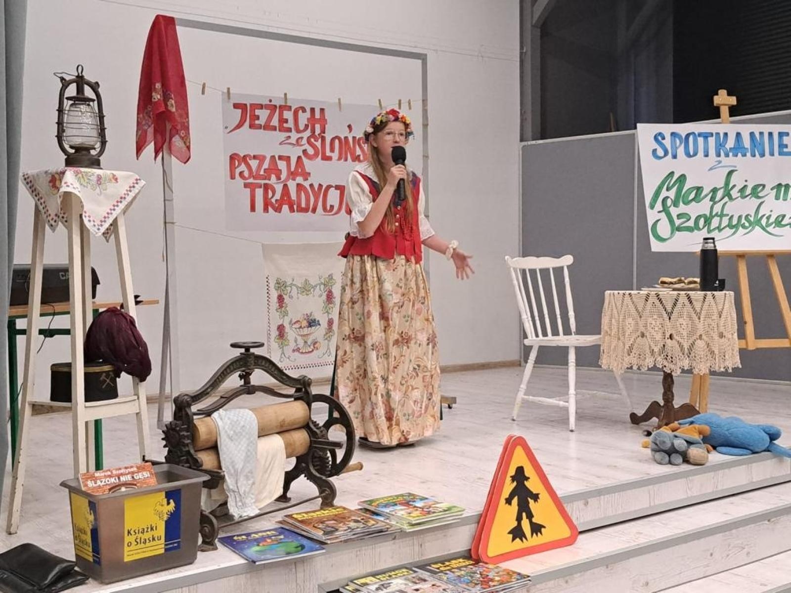 Zdjęcie w galerii na portalu naszwodzislaw.com: Jeżech ze Ślonska, przaja tradycjom. Projekt w ZSP1 wiadomości z regionu