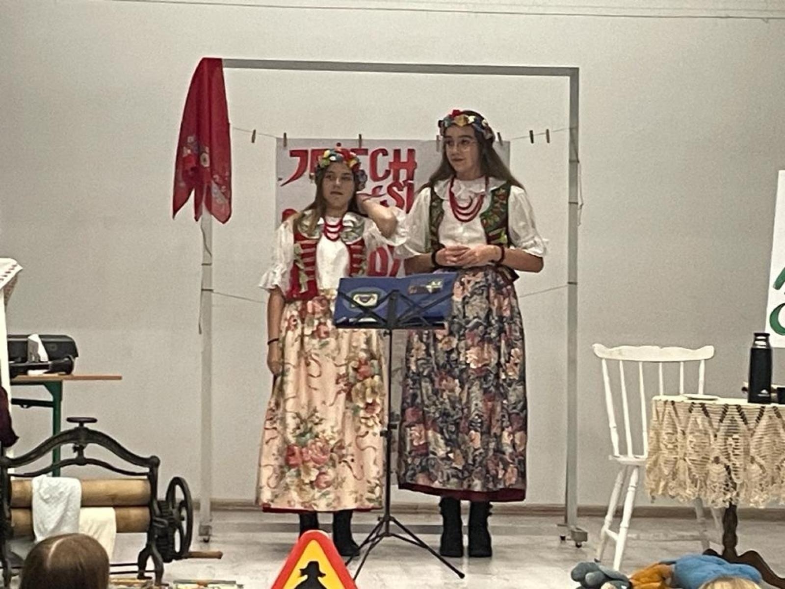 Zdjęcie w galerii na portalu naszwodzislaw.com: Jeżech ze Ślonska, przaja tradycjom. Projekt w ZSP1 wiadomości z regionu