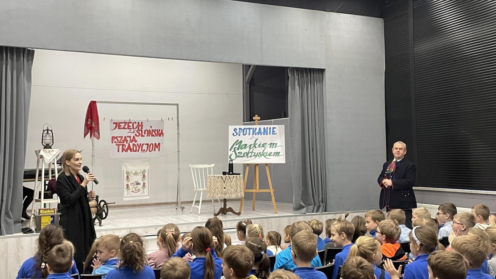 Zdjęcie w galerii na portalu naszwodzislaw.com: Jeżech ze Ślonska, przaja tradycjom. Projekt w ZSP1 wiadomości z regionu