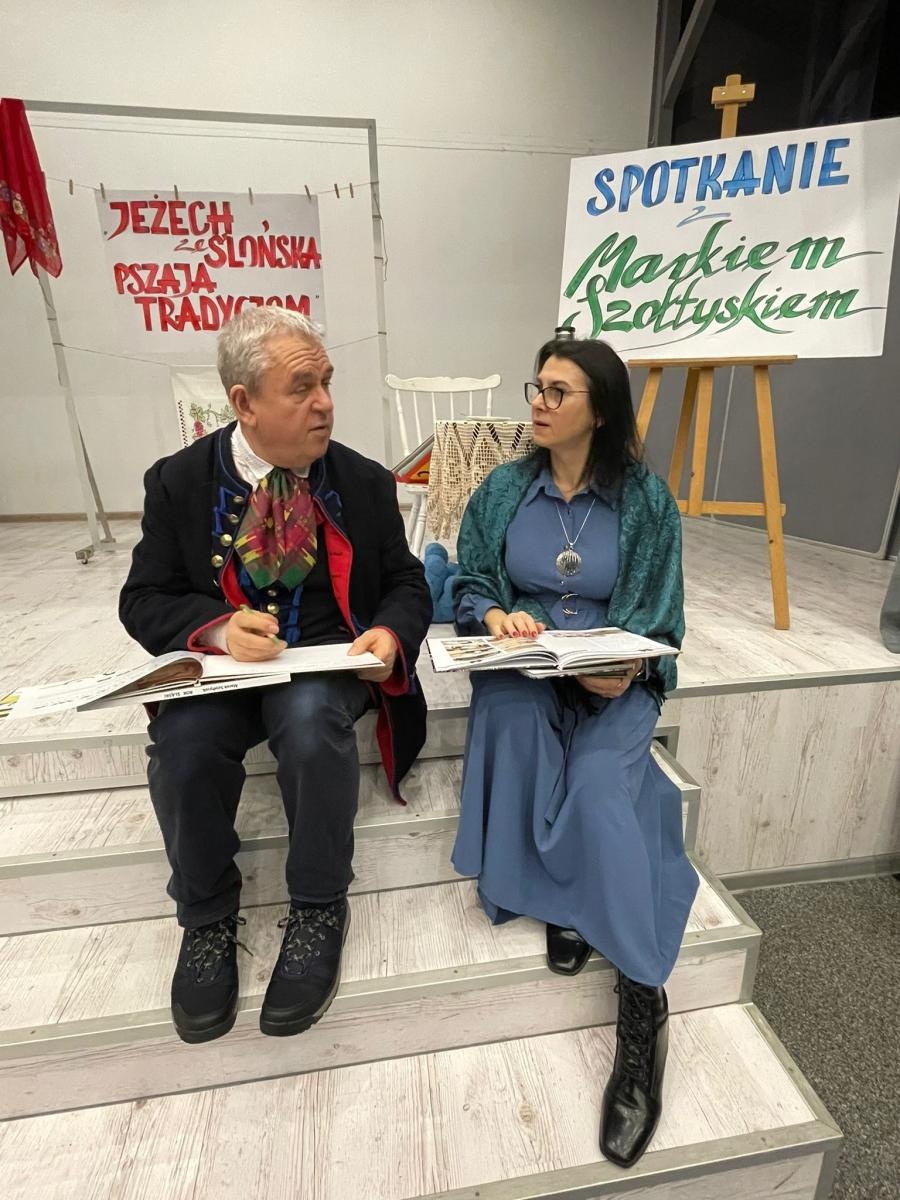 Zdjęcie w galerii na portalu naszwodzislaw.com: Jeżech ze Ślonska, przaja tradycjom. Projekt w ZSP1 wiadomości z regionu