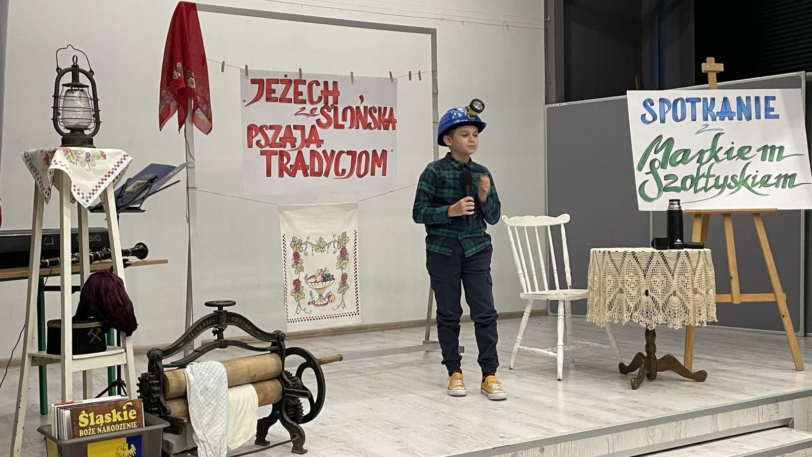 Zdjęcie w galerii na portalu naszwodzislaw.com: Jeżech ze Ślonska, przaja tradycjom. Projekt w ZSP1 wiadomości z regionu