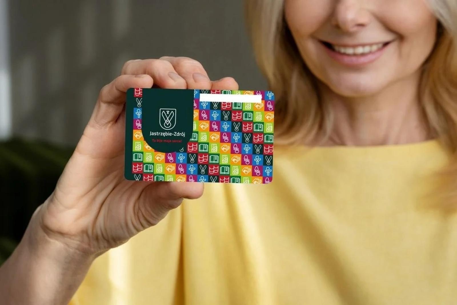 Zdjęcie w galerii na portalu naszwodzislaw.com: Karty Jastrzębianina do odbioru wiadomości z regionu