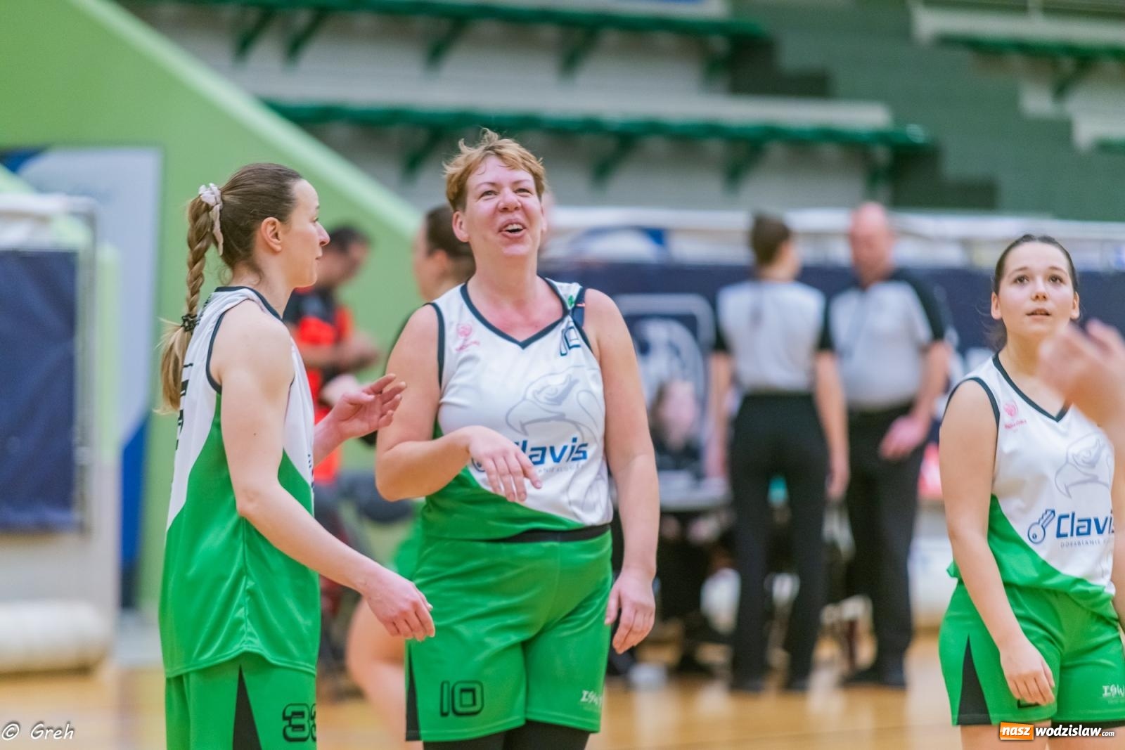 Zdjęcie w galerii na portalu naszwodzislaw.com: Koszykówka. Walka do ostatniej syreny. Olimpia górą w Raciborzu [FOTO i WIDEO] wiadomości z regionu