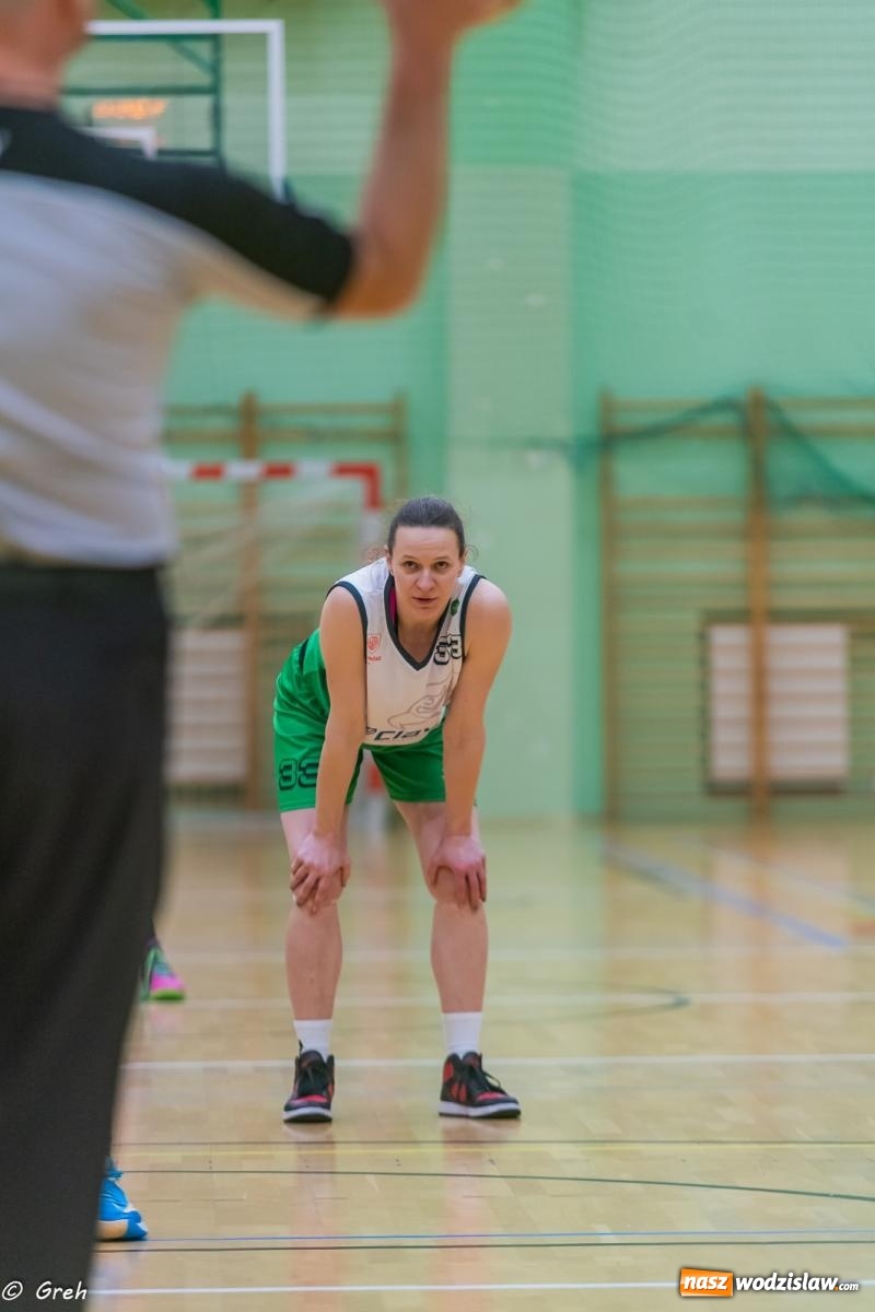 Zdjęcie w galerii na portalu naszwodzislaw.com: Koszykówka. Walka do ostatniej syreny. Olimpia górą w Raciborzu [FOTO i WIDEO] wiadomości z regionu