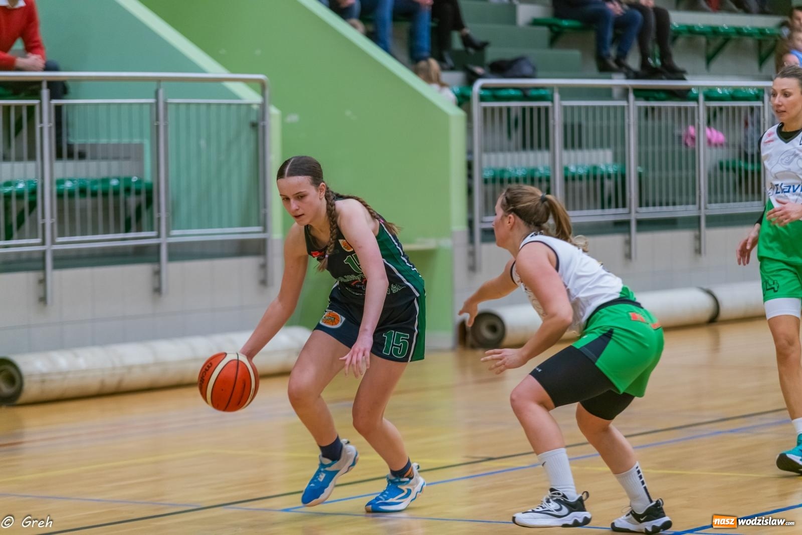 Zdjęcie w galerii na portalu naszwodzislaw.com: Koszykówka. Walka do ostatniej syreny. Olimpia górą w Raciborzu [FOTO i WIDEO] wiadomości z regionu