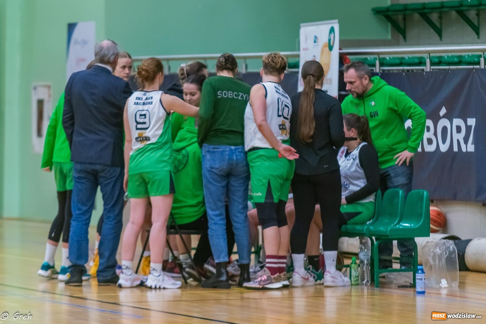 Zdjęcie w galerii na portalu naszwodzislaw.com: Koszykówka. Walka do ostatniej syreny. Olimpia górą w Raciborzu [FOTO i WIDEO] wiadomości z regionu