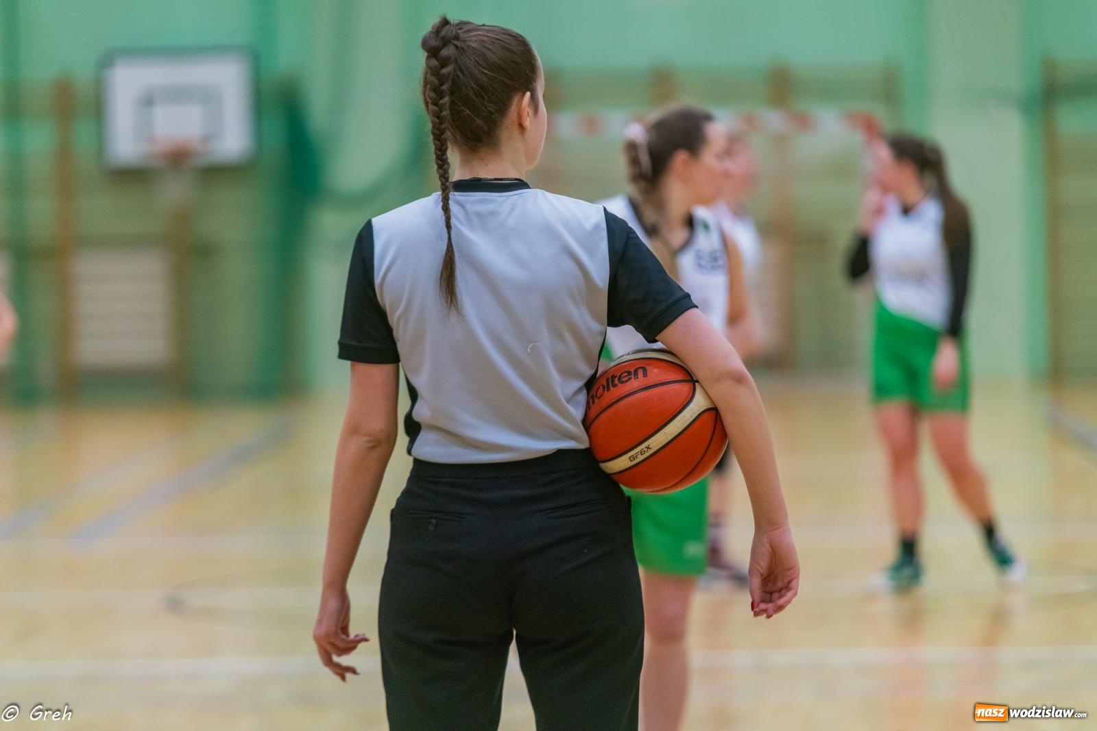 Zdjęcie w galerii na portalu naszwodzislaw.com: Koszykówka. Walka do ostatniej syreny. Olimpia górą w Raciborzu [FOTO i WIDEO] wiadomości z regionu