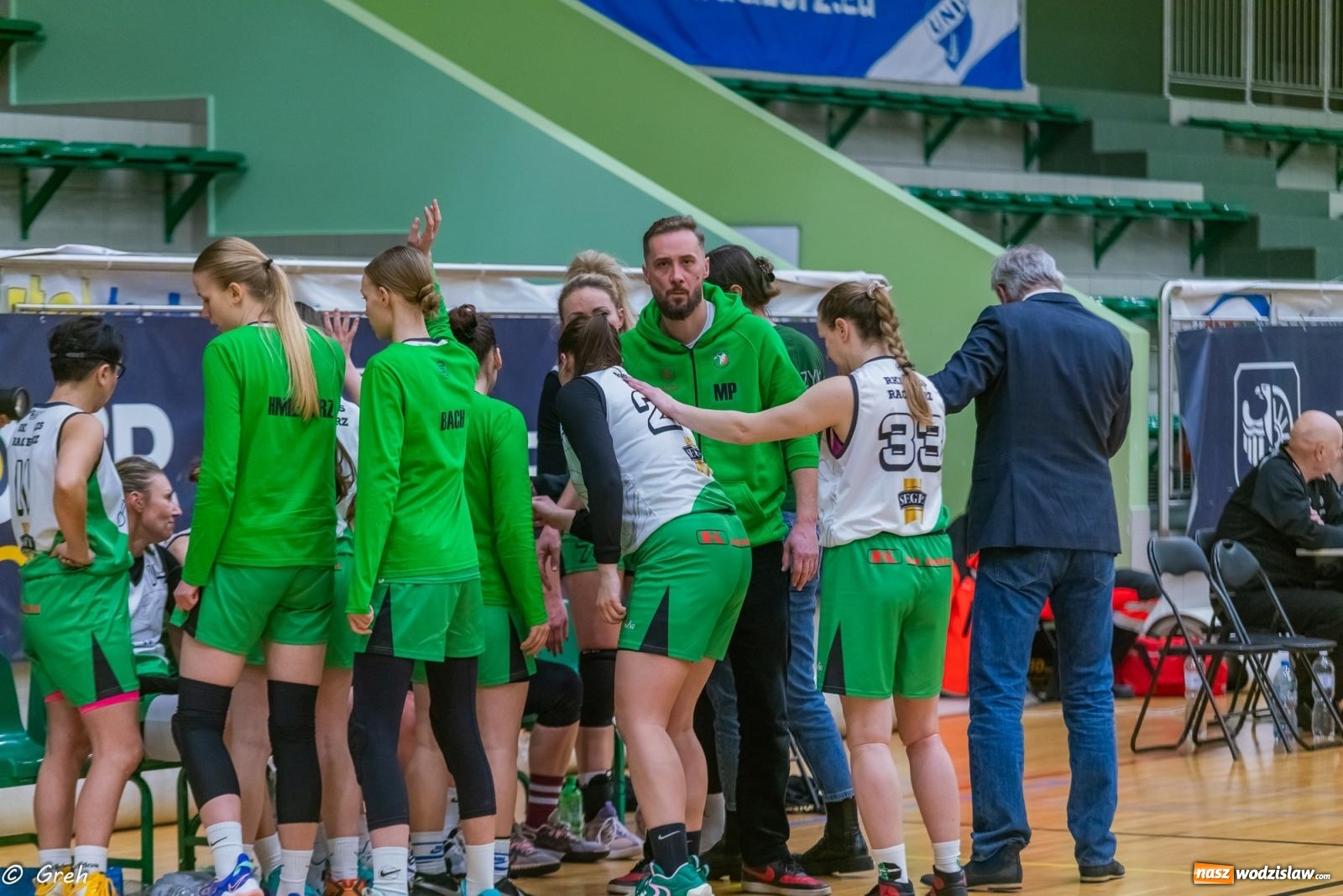 Zdjęcie w galerii na portalu naszwodzislaw.com: Koszykówka. Walka do ostatniej syreny. Olimpia górą w Raciborzu [FOTO i WIDEO] wiadomości z regionu