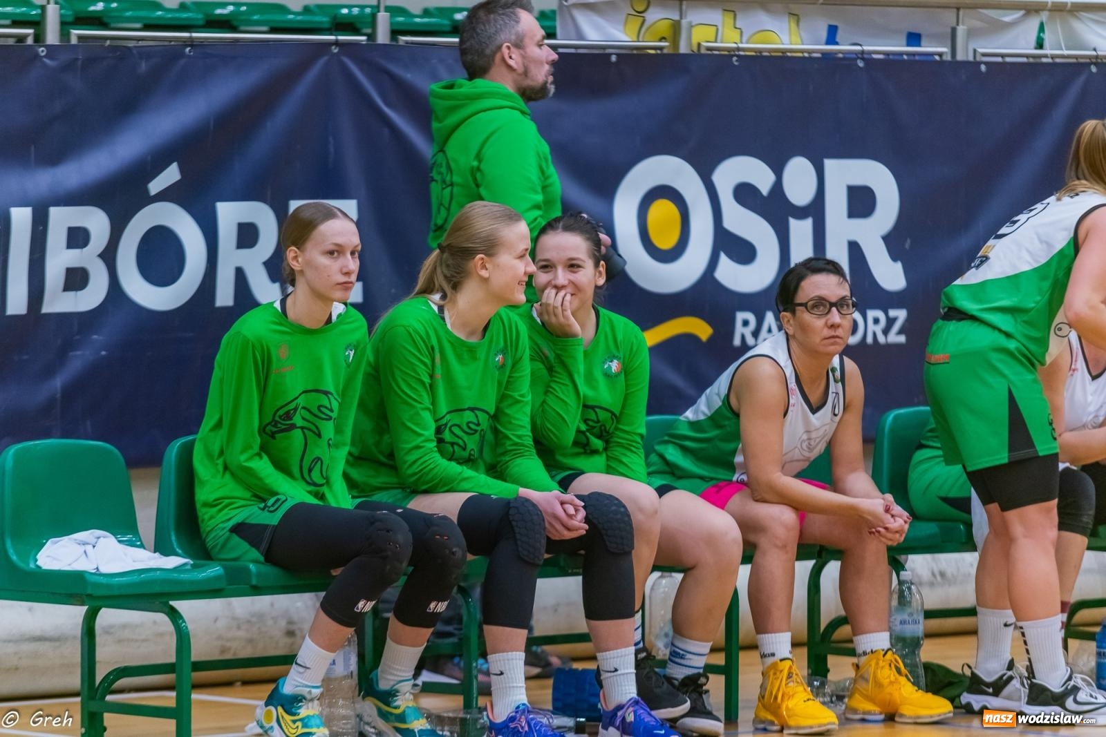 Zdjęcie w galerii na portalu naszwodzislaw.com: Koszykówka. Walka do ostatniej syreny. Olimpia górą w Raciborzu [FOTO i WIDEO] wiadomości z regionu