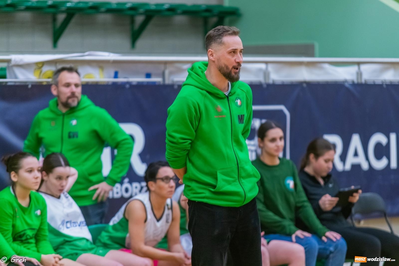 Zdjęcie w galerii na portalu naszwodzislaw.com: Koszykówka. Walka do ostatniej syreny. Olimpia górą w Raciborzu [FOTO i WIDEO] wiadomości z regionu