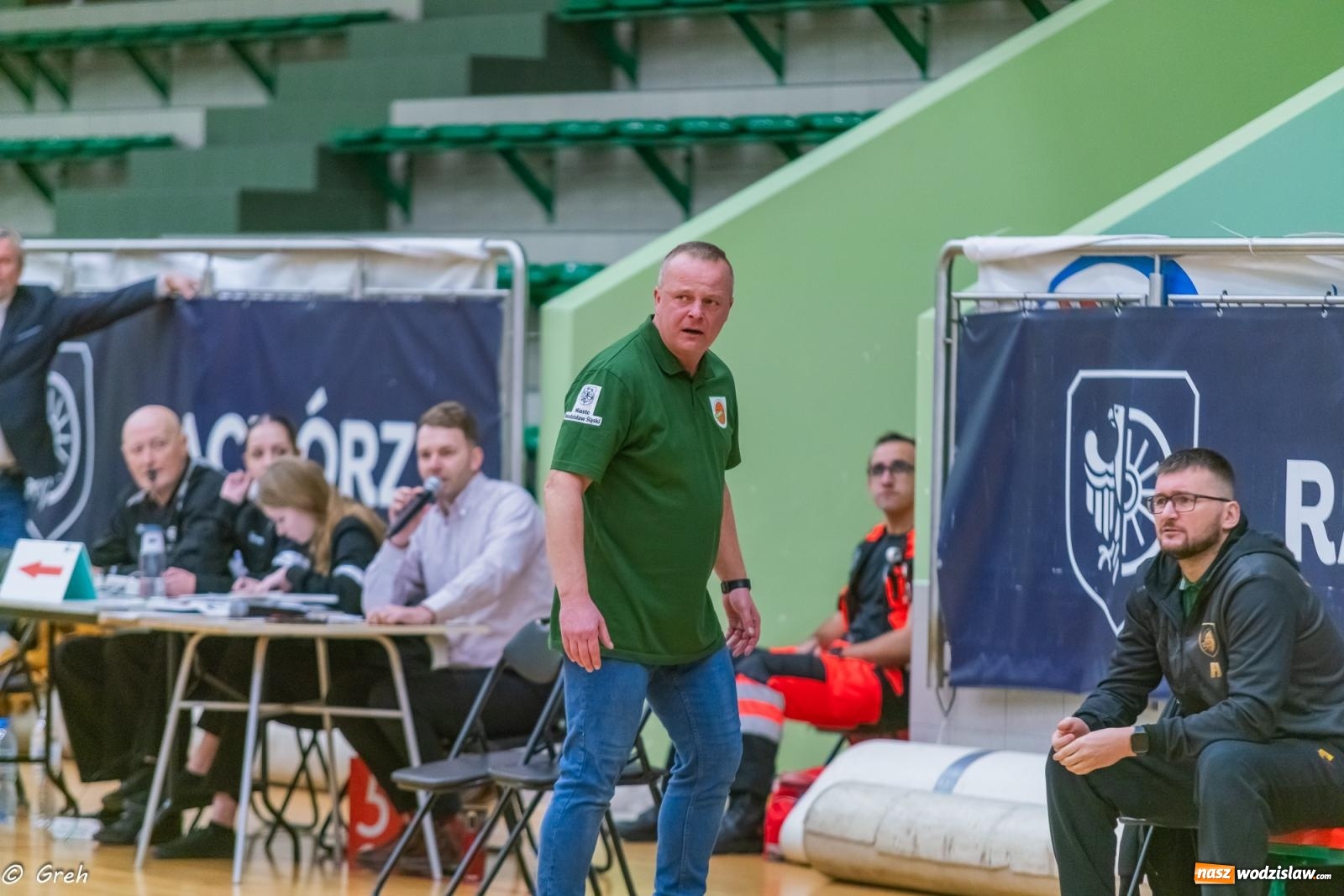 Zdjęcie w galerii na portalu naszwodzislaw.com: Koszykówka. Walka do ostatniej syreny. Olimpia górą w Raciborzu [FOTO i WIDEO] wiadomości z regionu