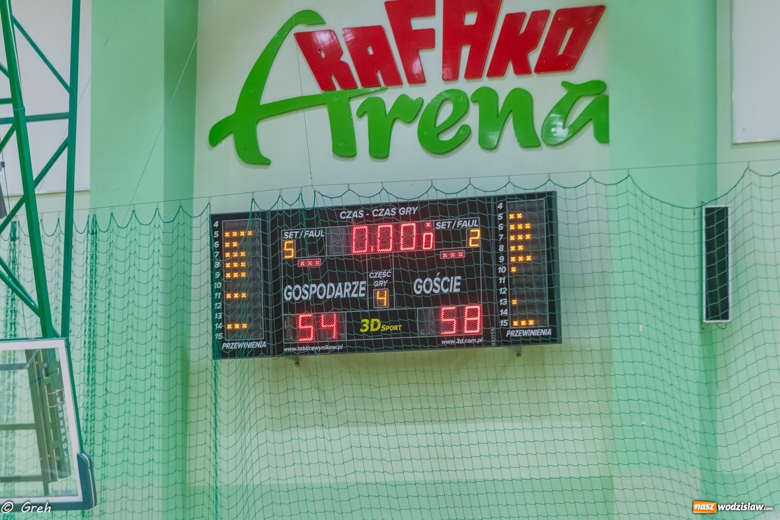 Zdjęcie w galerii na portalu naszwodzislaw.com: Koszykówka. Walka do ostatniej syreny. Olimpia górą w Raciborzu [FOTO i WIDEO] wiadomości z regionu